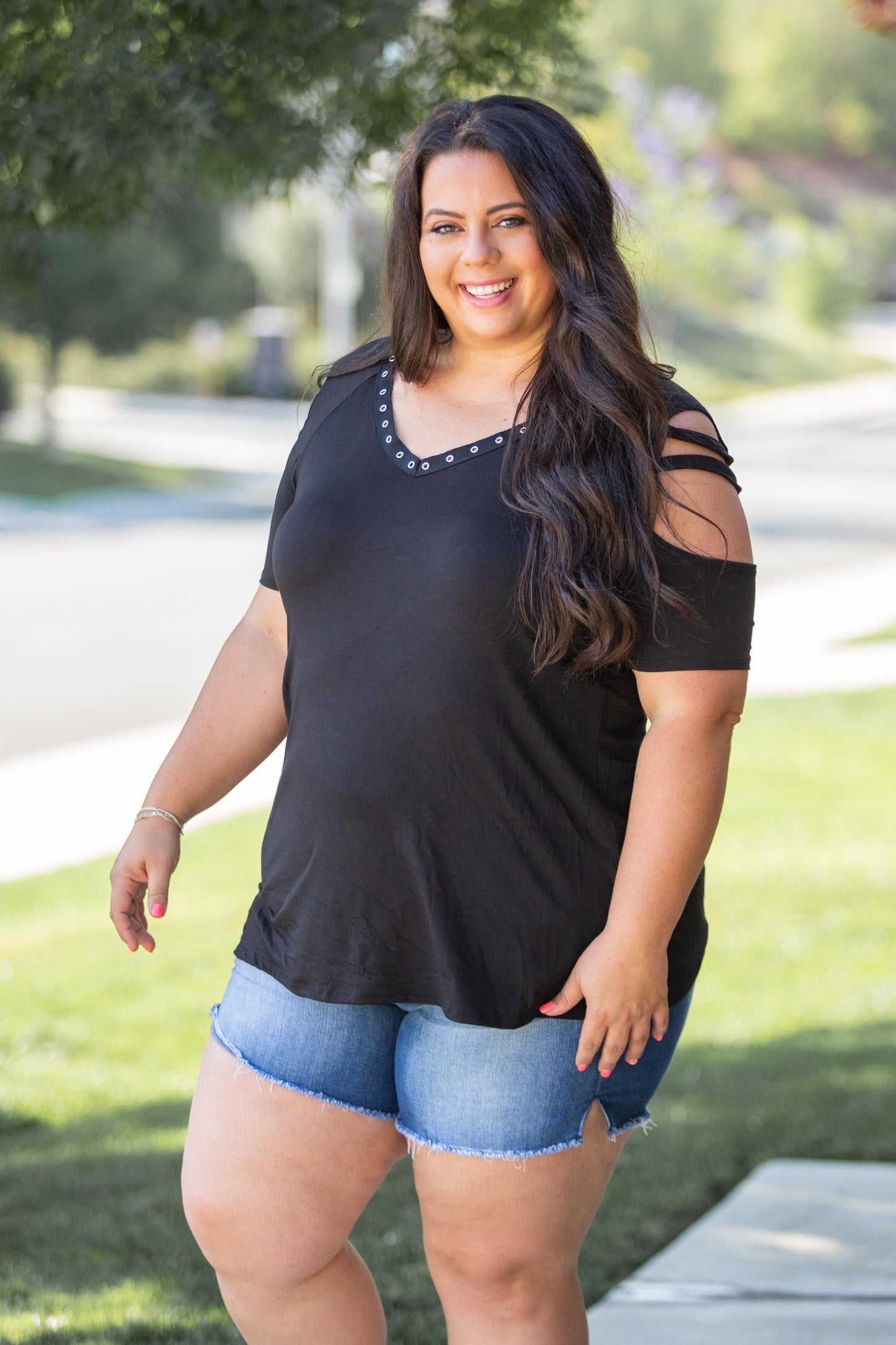 Striking Lattice Top in Black